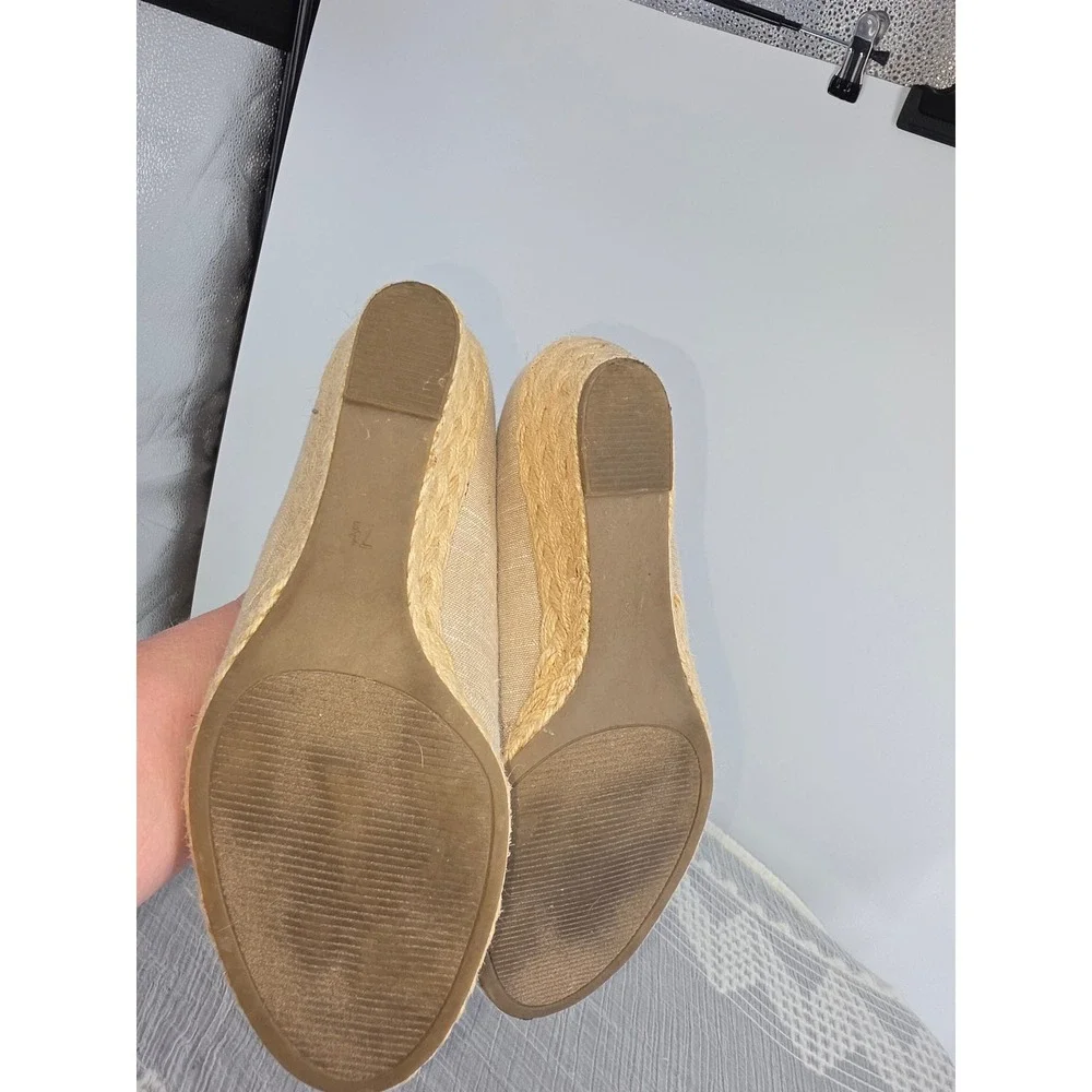 Coach and Four Tan Fabric Espadrille Peep Toe Low Wedge Sandals 7.5
